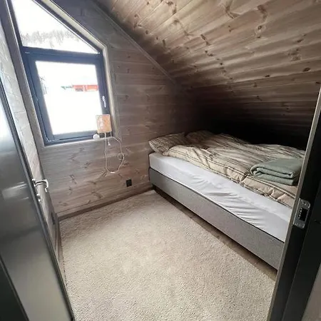 Rindabotn Fjelltun In-ski Out شقة سوغندال